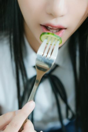 欧美芭比双眼皮图片_720神马在线观看