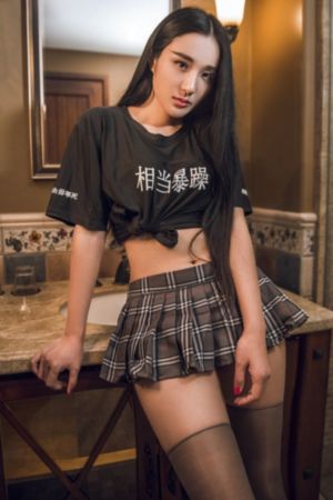 欧美人与动物交配精品_十万网红美女美酱