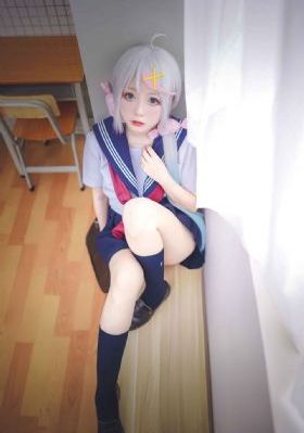 欧美青年牛仔裤街拍_720完整视频观看