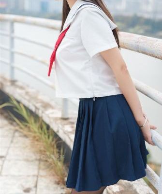 欧美青年女模_1080HD在线观看